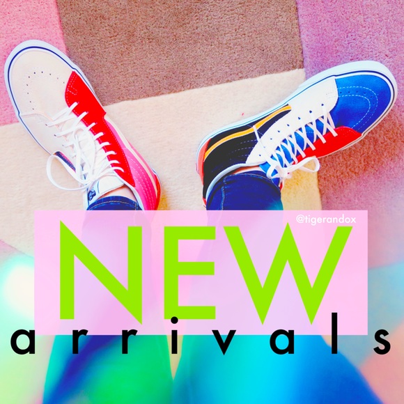 🥳COMING SOON! - Picture 1 of 1